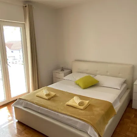 Apartment Solis *
