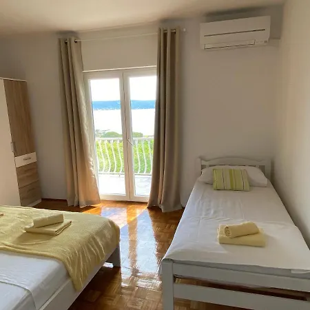 Apartment Solis *