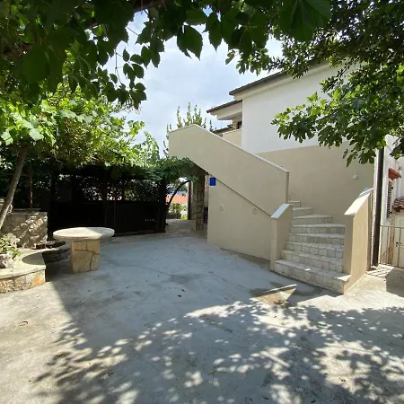 Solis Apartment