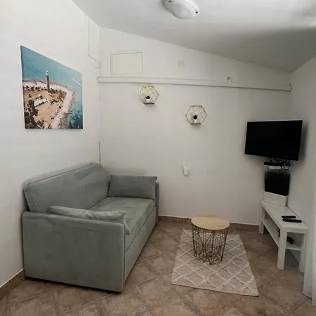 Solis Apartment *