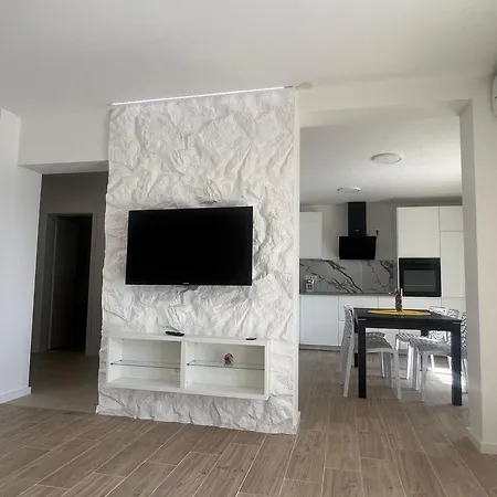 Apartment Solis *